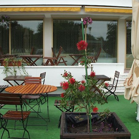 Hotel Condor Mamaia Exteriér fotografie