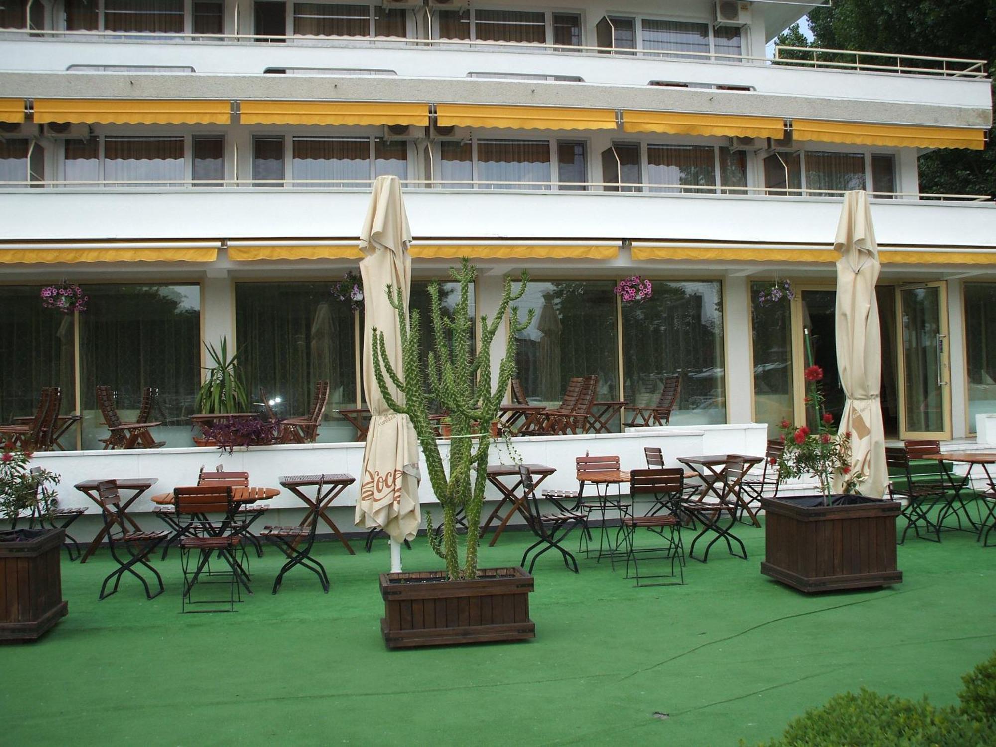 Hotel Condor Mamaia Exteriér fotografie